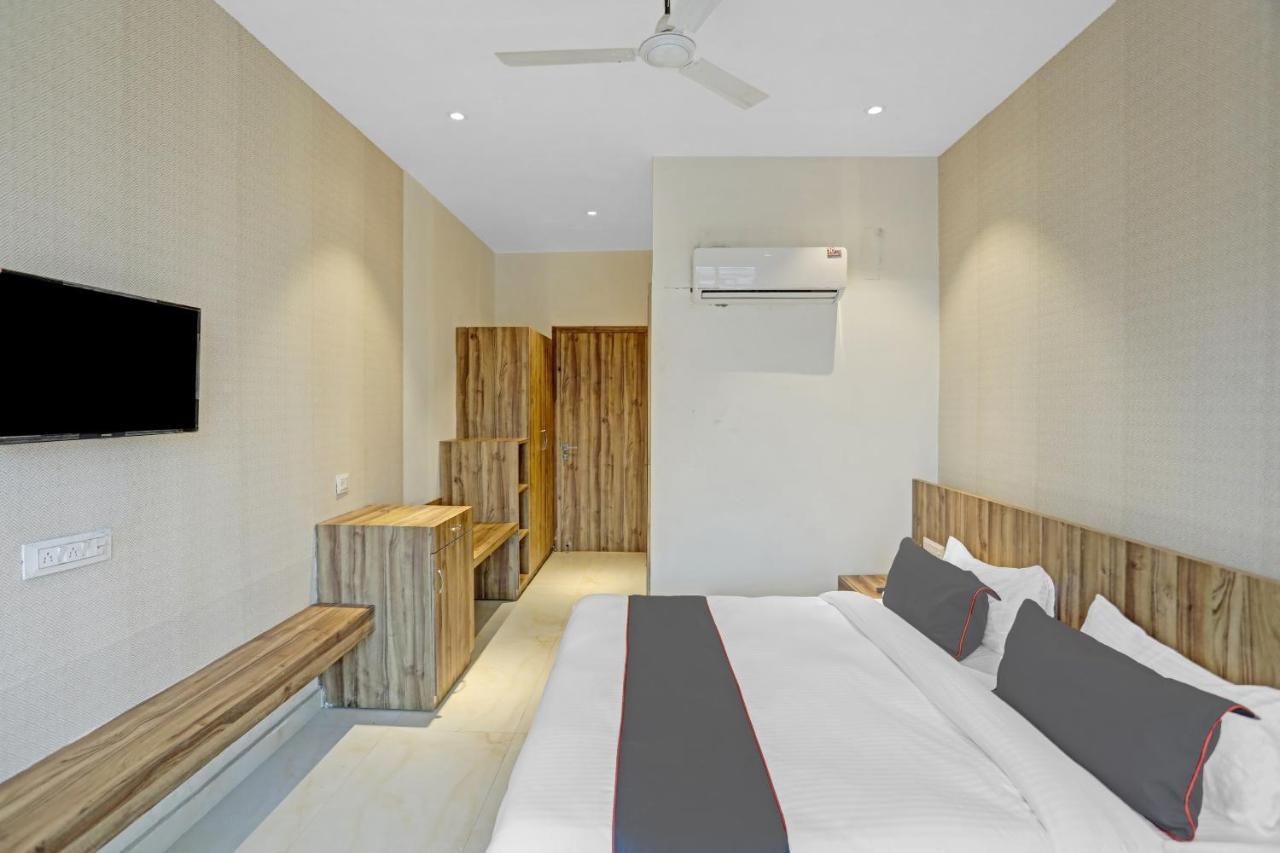 Collection O 85238 Tulika Garden Hotel Izatnagar Bagian luar foto