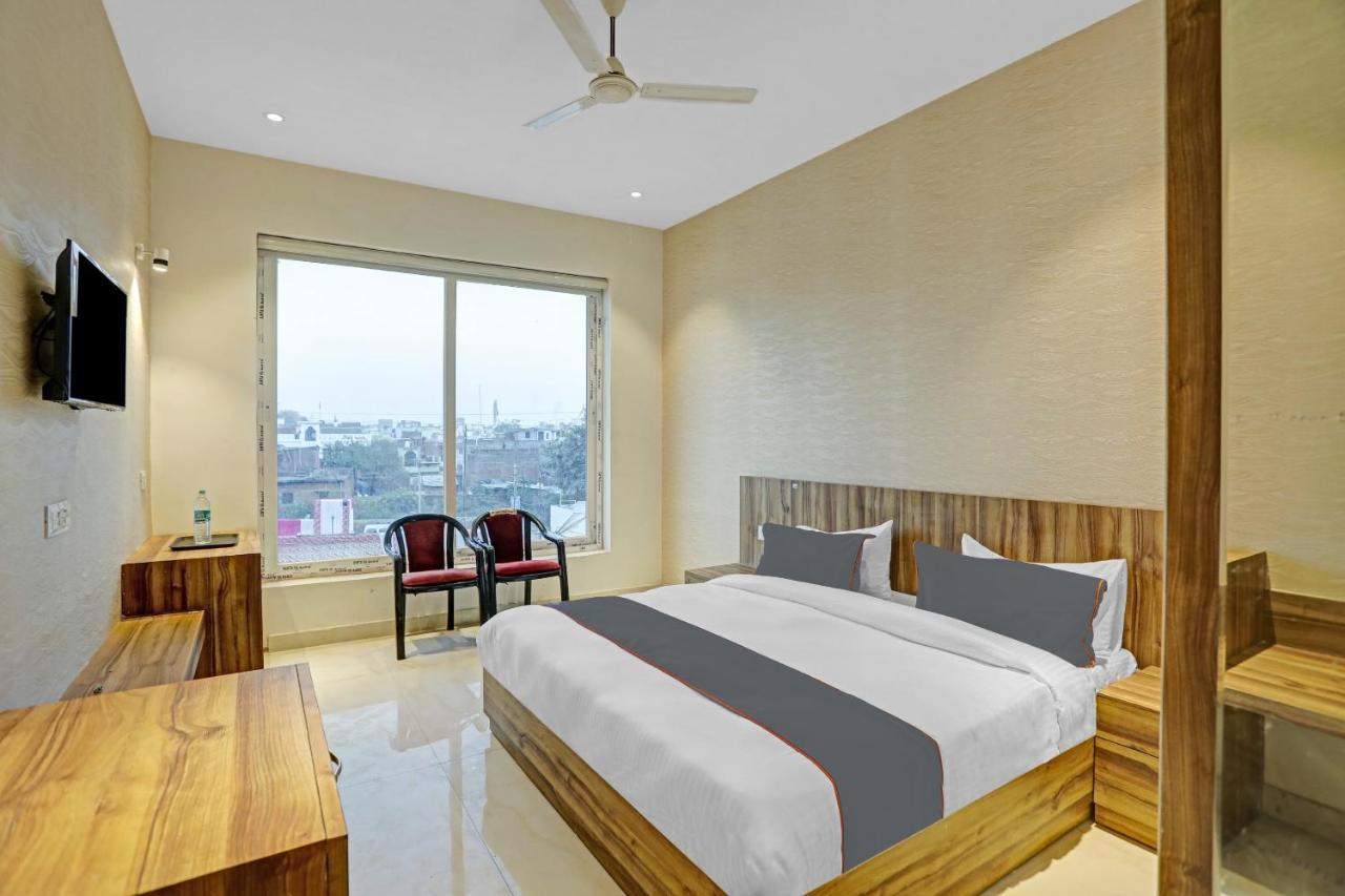 Collection O 85238 Tulika Garden Hotel Izatnagar Bagian luar foto